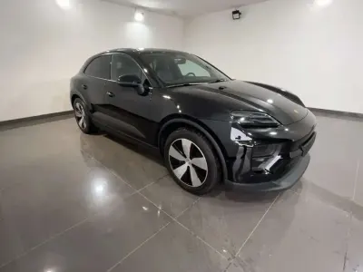 Usata Porsche Macan 288 kW (392 CV) 2025 Nero SUV