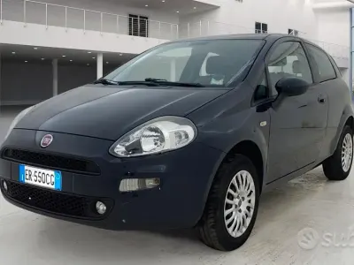 Usata Fiat Grande Punto 77 CV (56 kW) 2011 Blu Utilitaria