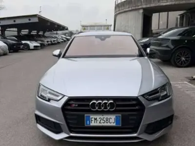 Usata Audi S4