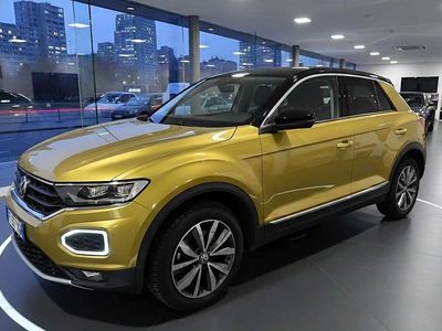 Usata VW T-Roc Advance 150 CV (110 kW) 2019 Giallo SUV