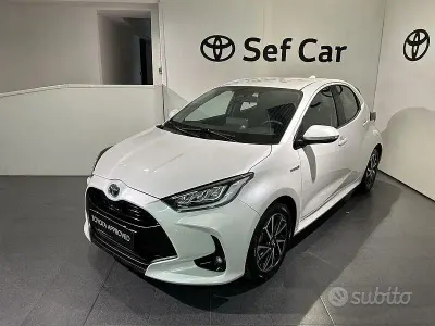 Second-hand Toyota Yaris Hybrid Trend 116 CP (85 kW) 2021 Alb Berlinǎ