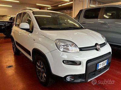 Usata Fiat Panda 4x4 S 86 CV (63 kW) 2019 Bianco Utilitaria