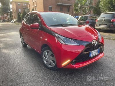 Rosso Usata 2017 Toyota Aygo X-wave Utilitaria | 7600 € (Buon prezzo)