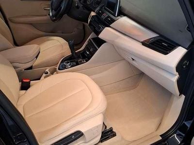 Usata BMW 214 Active Tourer Advantage 95 CV (69 kW) 2016 Nero Monovolume