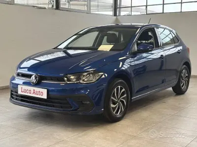 Usata VW Polo 95 CV (69 kW) 2025 Blu Utilitaria