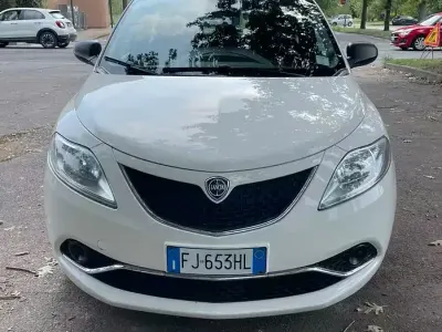 Usata Lancia Ypsilon
