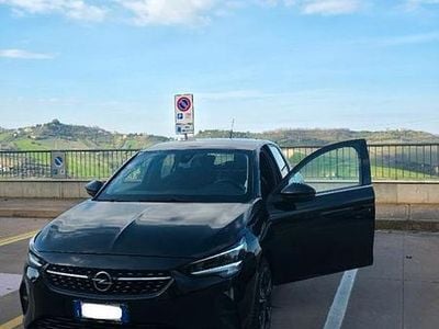 Usata Opel Corsa Elegance 102 CV (75 kW) 2021 Nero Utilitaria
