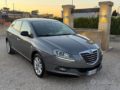 Usata Lancia Delta Gold 105 CV (77 kW) 2011 Grigio Utilitaria