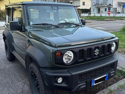 Usata Suzuki Jimny 102 CV (75 kW) 2022 Verde SUV