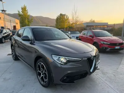 Usado Alfa Romeo Stelvio Ti 210 CV (154 kW) 2020 Gris SUV