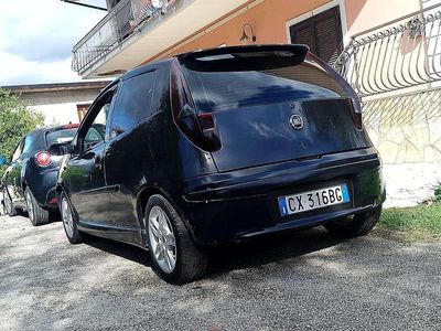 Usata Fiat Punto 69 CV (50 kW) 2005 Nero Berlina