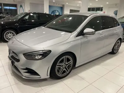 Usata Mercedes B180 AMG line 116 CV (85 kW) 2020 Argento Utilitaria