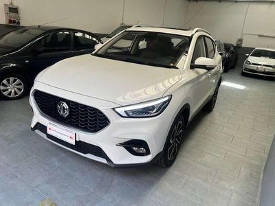 Usata MG ZS Luxury 111 CV (81 kW) 2024 Bianco SUV
