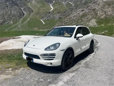 Usata Porsche Cayenne 240 CV (176 kW) 2010 Bianco SUV