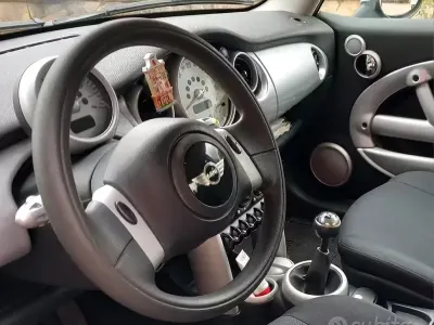 Usata Mini Cooper Coupé 120 CV (88 kW) 2006 Nero Coupé