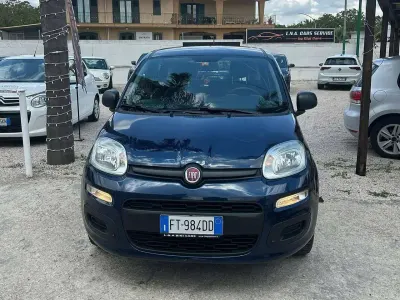 Usata Fiat Panda Lounge 69 CV (50 kW) 2018 Blu/azzurro Utilitaria
