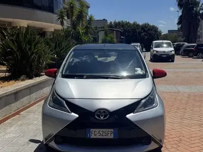 Usata Toyota Aygo Cool 69 CV (50 kW) 2017 Utilitaria