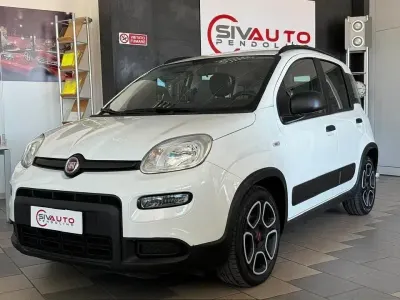 Usata Fiat Panda City Life 69 CV (50 kW) 2022 Bianco Utilitaria