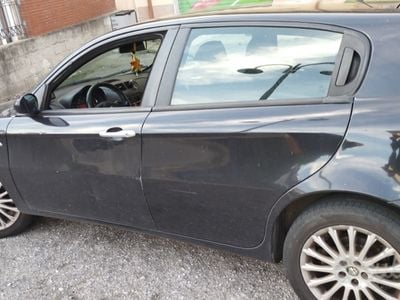 Usata Alfa Romeo 147 150 CV (110 kW) 2009 Nero Utilitaria