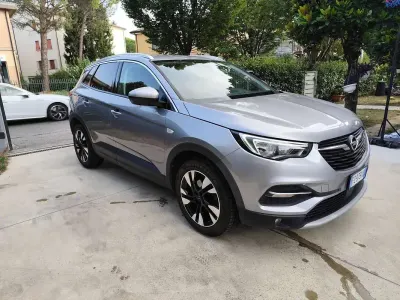 Usata Opel Crossland X Ultimate 131 CV (96 kW) 2020 SUV