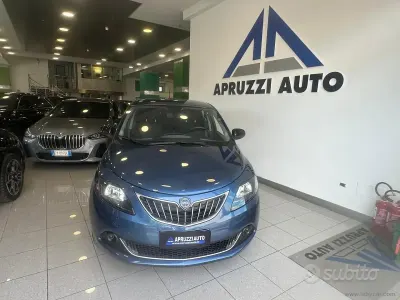 Usata Lancia Ypsilon S 69 CV (50 kW) 2024 Blu/azzurro Utilitaria