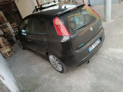 Usata Fiat Grande Punto 90 CV (66 kW) 2008 Nero Utilitaria