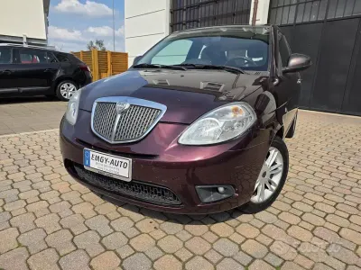 Usata Lancia Ypsilon 77 CV (56 kW) 2010 Marrone Utilitaria