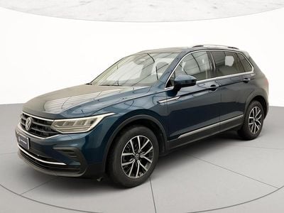 Gebraucht VW Tiguan Life 150 PS (110 kW) 2021 Blau SUV