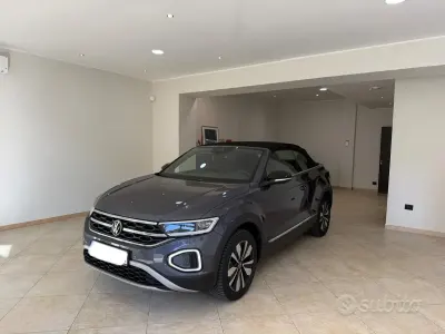 Usata VW T-Roc Cabriolet Style 116 CV (85 kW) 2025 Grigio Cabrio