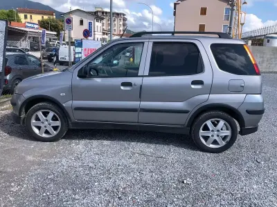 Second-hand Suzuki Ignis 69 CP (50 kW) 2005 Gri Hatchback