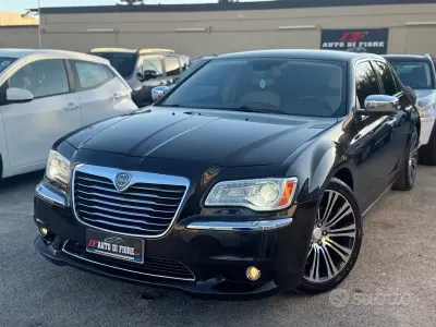 Usata Lancia Thema 239 CV (175 kW) 2012 Nero Berlina