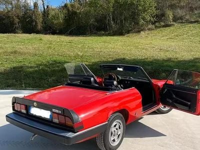 Usata Alfa Romeo Spider 128 CV (94 kW) 1984 Rosso Cabrio