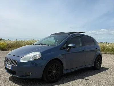 Usata Fiat Grande Punto 90 CV (66 kW) 2007 Blu Utilitaria
