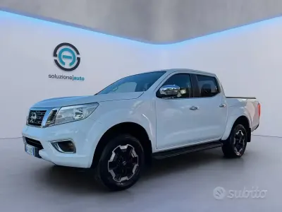 Usata Nissan Navara N-Connecta 163 CV (119 kW) 2021 Bianco Pick-up