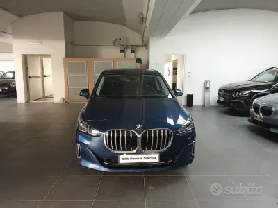 Usata BMW 218 Active Tourer Luxury Line 150 CV (110 kW) 2022 Blu Monovolume