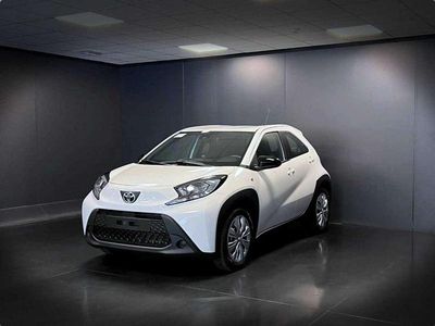 Nuova Toyota Aygo X Active 72 CV (52 kW) 2025 Bianco SUV