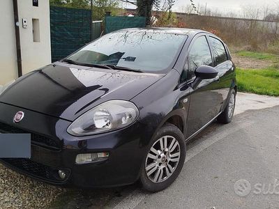 Usata Fiat Punto 77 CV (56 kW) 2015 Nero Utilitaria
