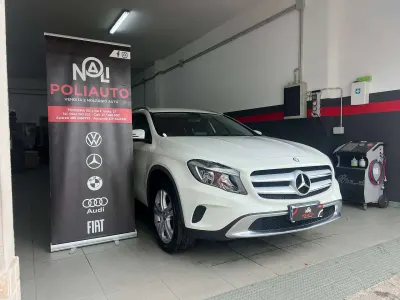 Usata Mercedes GLA200 Premium 136 CV (100 kW) 2016 Bianco SUV