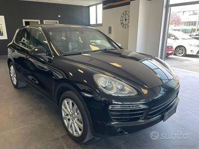 Usata Porsche Cayenne Platinum Edition 250 CV (183 kW) 2013 Nero SUV