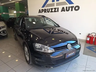 Usata VW Golf VII Comfortline 110 CV (80 kW) 2015 Nero Station wagon