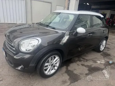 Usata Mini Cooper Countryman 143 CV (105 kW) 2015 Grigio SUV