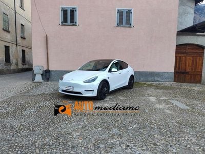 Bianco Usata 2024 Tesla Model Y Performance SUV | 41.980 € (Ottimo prezzo)