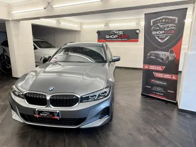 Usata BMW 318 150 CV (110 kW) 2023 Grigio Station wagon