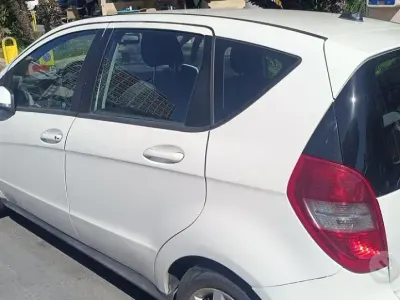 Usata Mercedes A160 75 CV (55 kW) 2012 Bianco Utilitaria