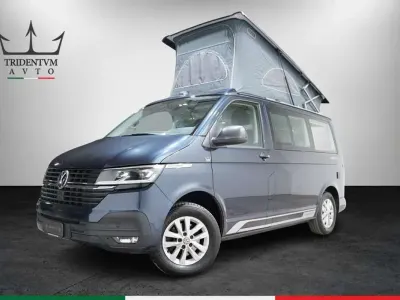 Usata VW California Beach 150 CV (110 kW) 2022 Blu Furgone