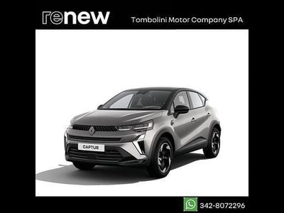 Usata Renault Captur Techno 160 CV (117 kW) 2024 Grigio SUV