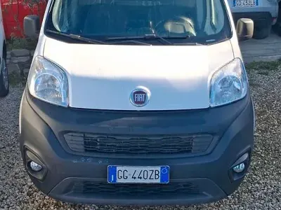 Occasion Fiat Fiorino 80 ch (58 kW) 2021 Blanc Monospace