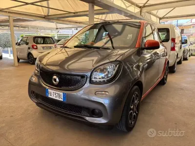 Usata Smart ForFour Edition #1 71 CV (52 kW) 2015 Grigio Utilitaria