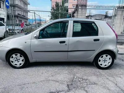 Brugt Fiat Punto 2006 Grå Hatchback