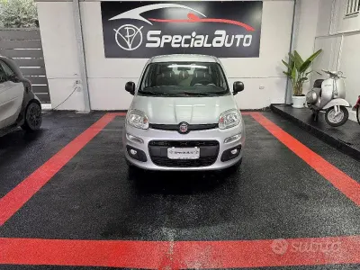 Usata Fiat Panda Lounge 69 CV (50 kW) 2015 Grigio Utilitaria